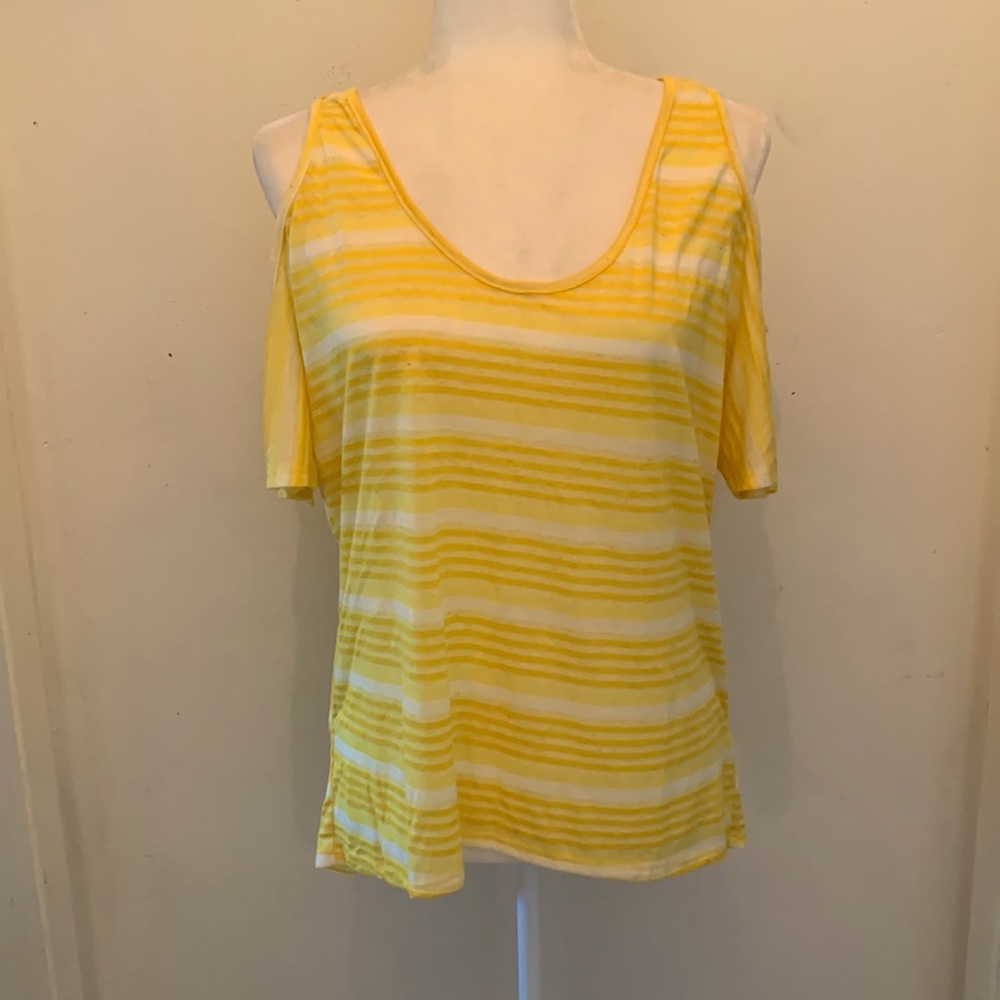 Top with yellow & white stripes.